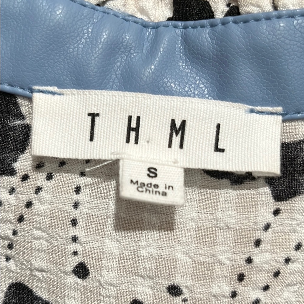 THML White Eyelet Blouse with Black Floral Print and Blue Trim - Picture 3 of 11
